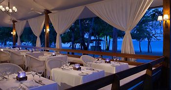 Couples Negril dining